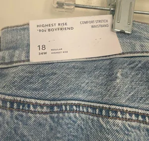 NWT American Eagle Highest Rise 90's Boyfriend Distressed Blue Jeans Plus Sz 18R thumbnail 9