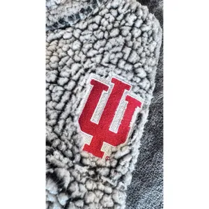 BoxerCraft Indiana Hoosiers Sherpa Fleece Quarter Zip Pullover Sweatshirt Med thumbnail 5