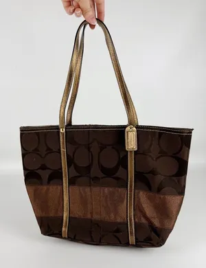 Authentic Coach Signature Jacquard Holiday Tote Chocolate Metallic Patchwork thumbnail 1
