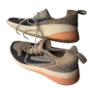 Nike React Infinity Run Flyknit 2 SZ 7 Gray Navy Peach Running Sneakers thumbnail 8