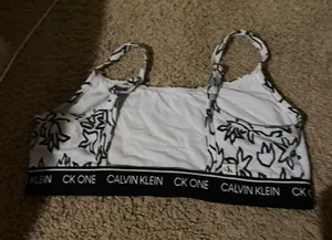 Calvin Klein Sports Bra thumbnail 2