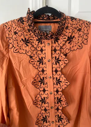 Anthropologie Scalloped Embroidered Buttondown Shirt, Size 8 thumbnail 7