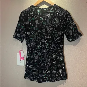 New Betsey Johnson Scrubs Top Medical Dental Fate and Fortune Canola Size XS NWT thumbnail 9