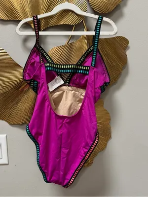 La Blanca Women's V-Neck Running Stitch One Piece Swimsuit Magenta Sz 8 Slimming thumbnail 4