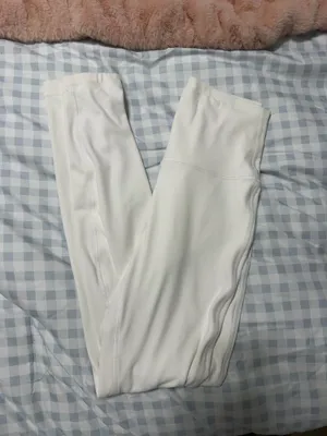 White Lululemon Align Leggings 28" thumbnail 5