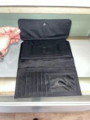 Etienne Aigner Black Leather Kiss-Lock Frame Clutch Wallet thumbnail 2