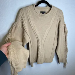 New Look Womens XL Beige Cable Knit‎ Fringe Sleeve Crew Neck Sweater thumbnail 1