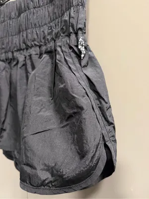 Free People The Way Home shorts. Women’s Medium. Never worn! thumbnail 8