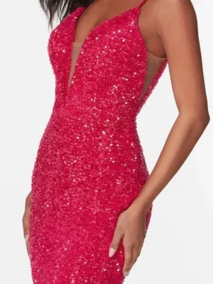 Adorable Alyce 4599 fitted straight dress in fuchsia plush sequins, size 2 thumbnail 3