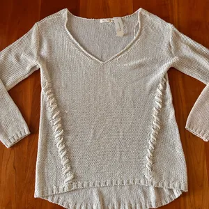 Harper Heritage Francesca’s cream deep Vneck sweater braided sides Size Medium thumbnail 1