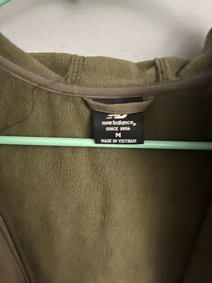 New Balance Women’s Lightweight Jacket thumbnail 3