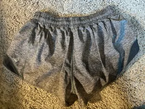 Lululemon Hotty Hot Low-Rise Lined Short 2.5 thumbnail 4