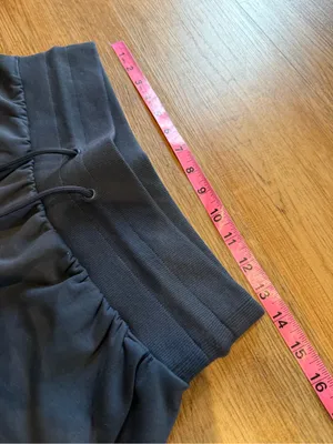 Old Navy Women's Navy Blue Athletic Drawstring Shorts thumbnail 5