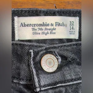 Abercrombie‎ & Fitch The '90s Straight Ultra High Rise Jeans thumbnail 3