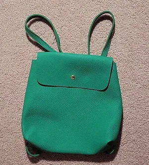 🌈 Green Backpack thumbnail 1