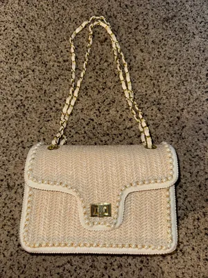 Cream Pearl-Trim Shoulder Bag with Gold Chain Strap thumbnail 1