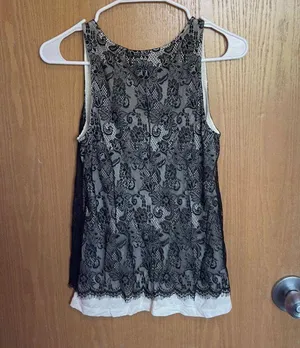 Lace Top thumbnail 2