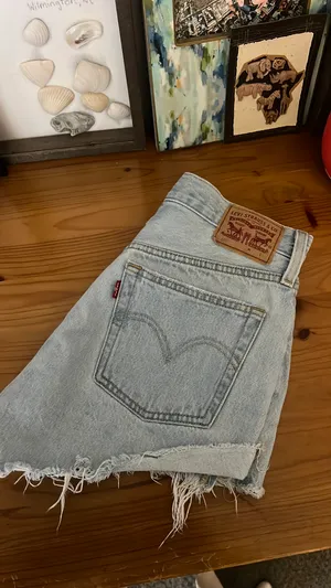 Levi’s Shorts thumbnail 3