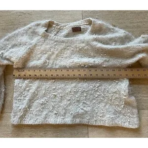 Cozy White Fuzzy‎ Cropped Sweater Long Sleeve Textured Knit Top size M thumbnail 3