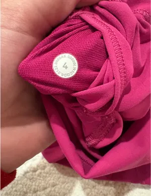 Lululemon thumbnail 2