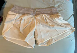 Lululemon Shorts thumbnail 1