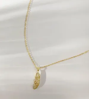 925 Sterling Silver Gold Diamond Leaf Necklace Pendant, 18k Gold Plated thumbnail 3