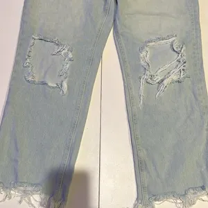 We the Free People Size 31 Mid rise Maggie Distressed Crop Jeans Raw Frayed Hem thumbnail 3