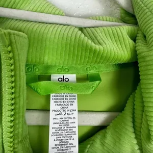 Alo Yoga Corduroy Stage Puffer in Celery Green Unisex Cotton Blend Size XXL thumbnail 5