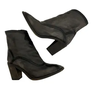 Free People Winding Road Heel Distressed Leather Ankle Boots Black/Grey Size 8 thumbnail 8
