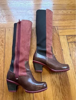 John Fluevog Hopefuls Blossom Tall Boots Burgundy Brown Boho Leather Two Tone 7 thumbnail 1