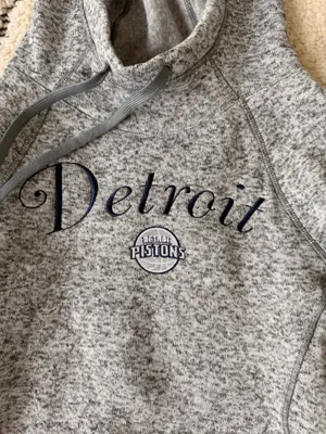 Antigua Detroit Pistons hoodie thumbnail 2