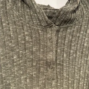 American Eagle‎ Outfitters Olive Ribbed Hoodie thumbnail 2