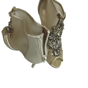 Badgley Mischka Lianna Peep Toe Booties Sz 8M Champagne Rhinestone Wedding Heels thumbnail 4