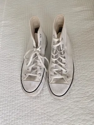 Women’s white converse platform high tops thumbnail 4