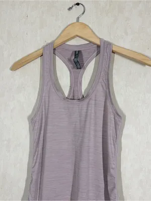 Vuori Women’s Lux Racerback Performance Tank Top in Pink XS thumbnail 3