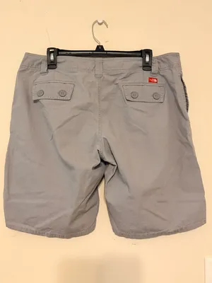 Women's The North Face Gray 5-Pocket Cargo 100% Cotton Shorts Size 14 Long thumbnail 2
