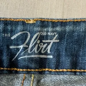 OLD Navy thumbnail 3
