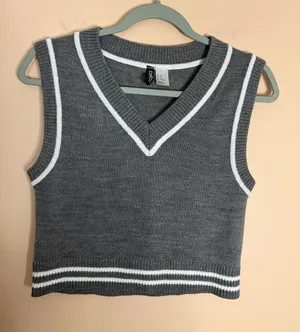 H&M Gray V-Neck Knit Sweater Vest with White Trim thumbnail 1