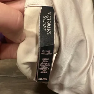 Victoria’s Secret nude multi-way strapless 34D bra thumbnail 3