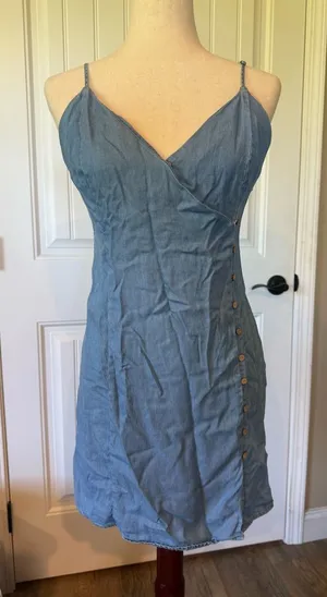 Forever‎ 21 Blue Chambray Mini Dress Faux Button Side V-Neck Sleeveless Medium thumbnail 1