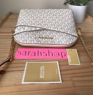 Michael Kors Purse thumbnail 5