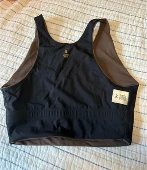 Tracksmith Turnover Crop Top thumbnail 5
