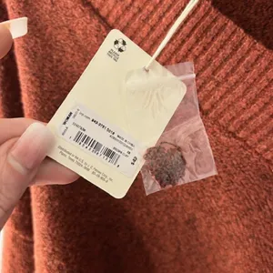 NWT a.n.a A New Approach 0X Rust Orange V Neck Pullover Knit Sweater Side Slits Red thumbnail 7
