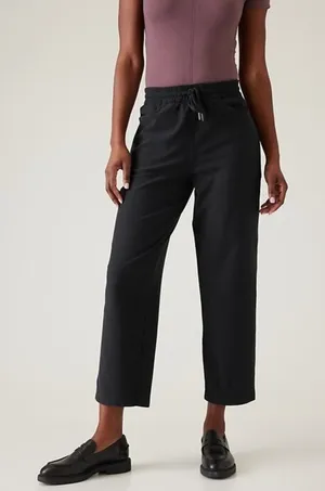 Athleta Farallon Pant in Black Size Small Petite thumbnail 1