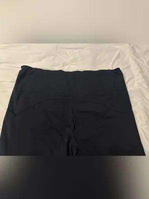 Athleta Black Excursion Hybrid Tight - Size XL - Paneled Performance Leggings thumbnail 8