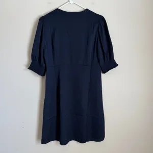 NWT Quince Silk Dress Women Size S Navy Blue V-Neck Puff Sleeve Washable Silk thumbnail 2