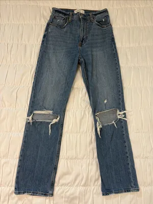 Abercrombie & Fitch Ankle Straight Ultra High Rise Jeans thumbnail 1