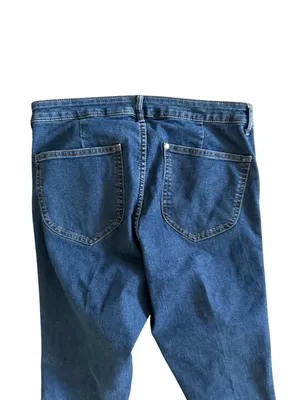 H&M Women's Medium Wash Flare Jeans Size US 8 thumbnail 2