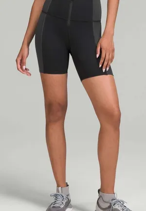 Lululemon Hike to‎ Swim Short 6" Womens Short Size 4 thumbnail 1