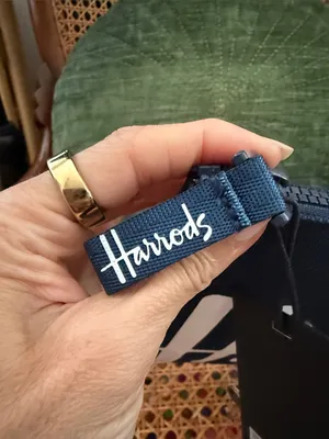 NWT Harrods London Logo Zip Pouch Cosmetic Bag Navy Cream Knightsbridge thumbnail 3